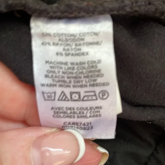 LOFT Black Pants ๐ค - Picture 14 of 17